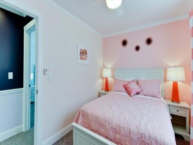 Stunning Town Home Two Miles From Anna Maria Island